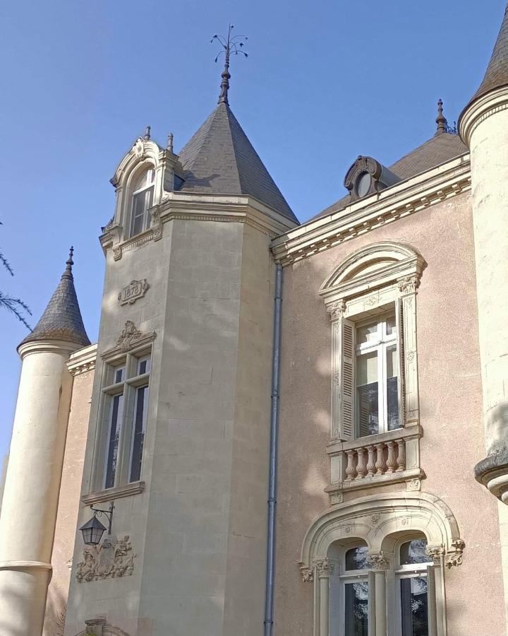 Le Chateau De Leugny Oiron Экстерьер фото